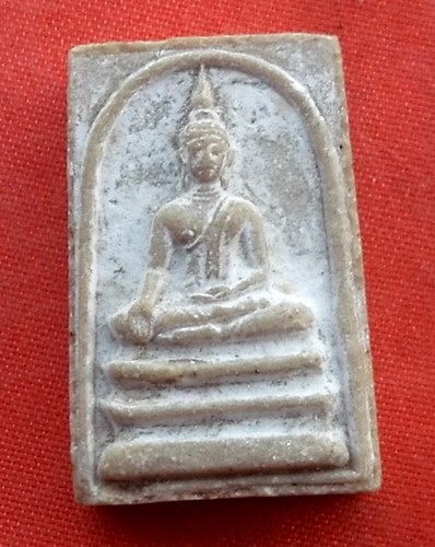 เริ่ม 10 บาท กับ พระเนื้อผง หลวงพ่อแพ วัดพิกุลทอง จ.สิงห์บุรี .....R209