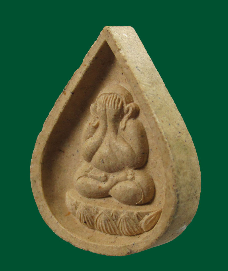 ##100แดง...พระปิดตากลีบบัว เมตตามหาลาภ หลวงปู่วิเวียร วัดดวงแข กรุงเทพฯ