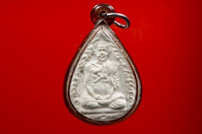 วัดระฆัง200ปีเนื้อสวย