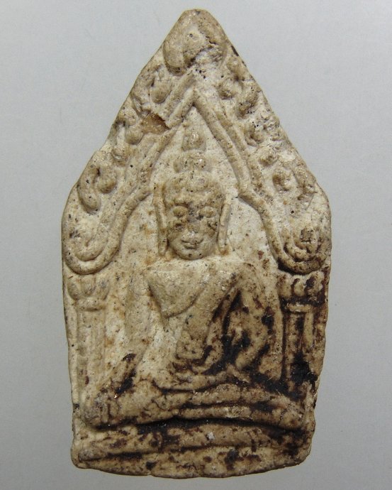 ๒๐ พระขุนแผนเนื้อผง