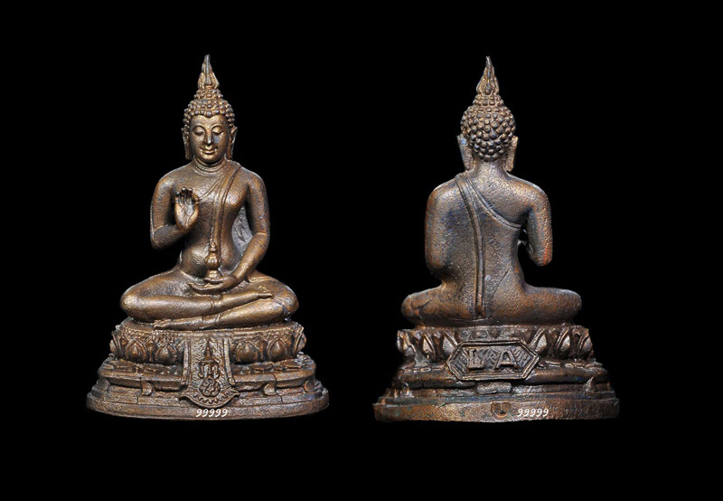 วัดไทยลอสเแอนเจลิส อเมริกา ปี 2526 ในหลวง ร.9 เสด็จเททอง พร้อมกล่อง