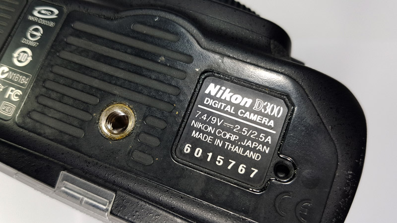  ขายกล้อง Nikon D300 เครื่องศูนย์ พร้อมกล่อง มือ 2