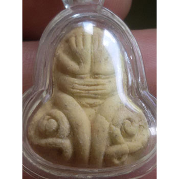 พระปิดตา เลี่ยมพร้อมใช้ ไม่ทราบที่