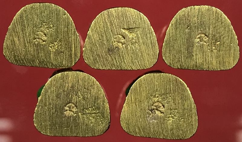 หลวงปู่ทวด พ่อท่านนอง วัดทรายขาว เนื้อทองทิพย์ ปี39 เคาะเดียว5องค์ 