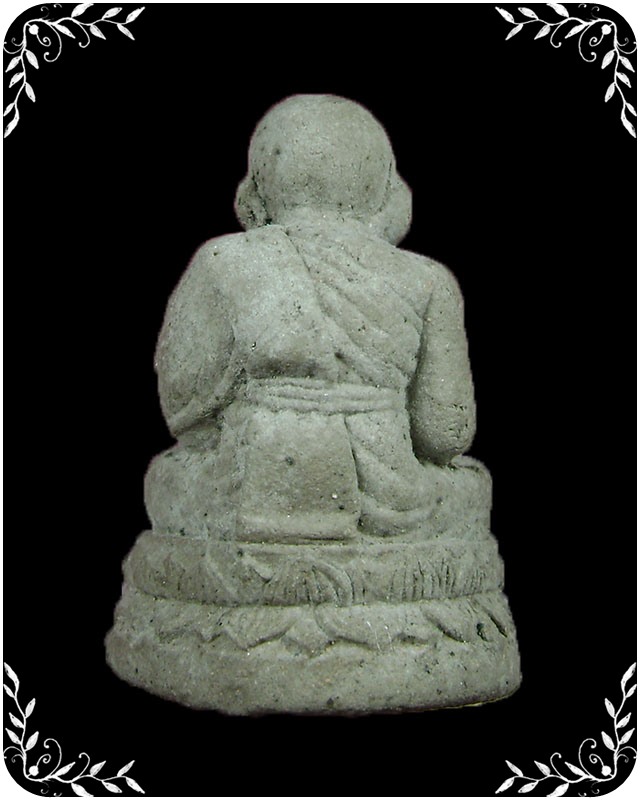 รูปหล่อหลวงปู่ทวด อาจารย์นอง วัดทรายขาว เนื้อว่าน