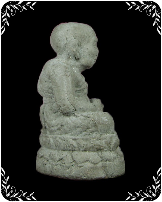 รูปหล่อหลวงปู่ทวด อาจารย์นอง วัดทรายขาว เนื้อว่าน