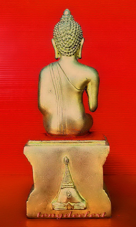 พระบูชาปางประทานพร ( หลวงพ่อศิลาขาว ) วัดพระปฐมเจดีย์ จ.นครปฐม กะไหล่ทอง สวยมากค่ะ