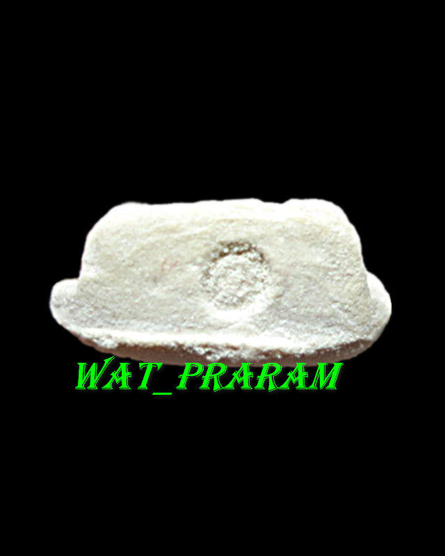 พระผงรูปเหมือนใบโพธิ์ เจ้าคุณนรฯ วัดเทพศิรินทร์..( ของที่ระลึกแจกงานแต่งงาน )