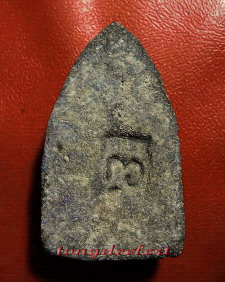 พระหลวงพ่อทวดนวล วัดตุยง จ.ปัตตานี รุ่นแรก ปี 2507 เนื้อว่าน สวยมากค่ะ