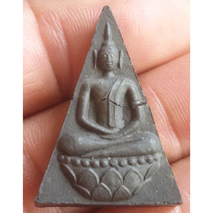 พระนางพญา หลวงพ่อประสิทธิ์ วัดป่าหมู่ใหม่ จ.เชียงใหม่ ( 2 องค์)