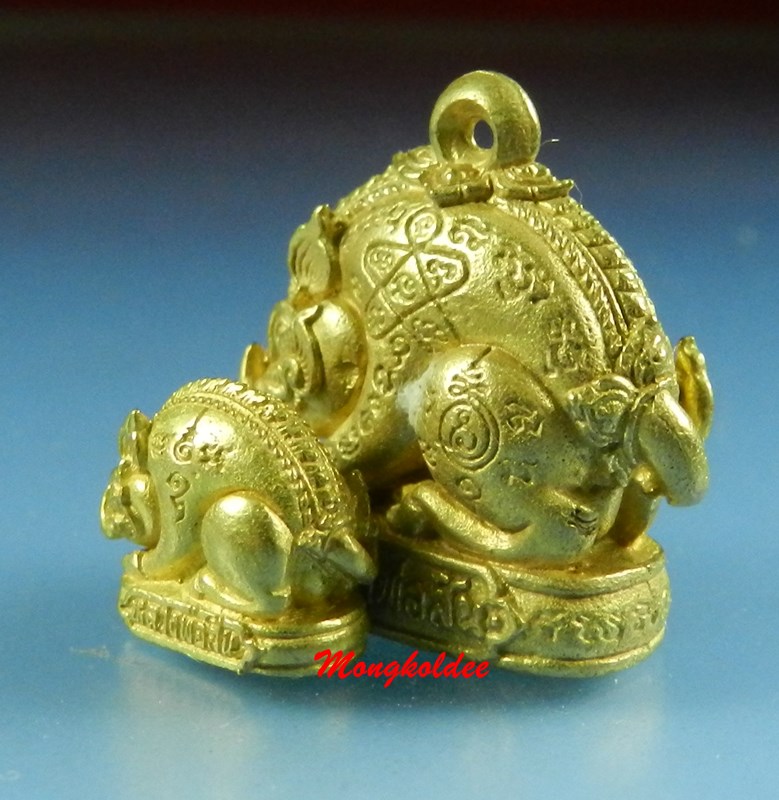 พญาหมูเศรษฐี  เนื้อทองระฆัง หลวงพ่อสิน วัดละหารใหญ่ จัดชุดแม่ลูก พิมพ์ใหญ่+พิมพ์เล็ก