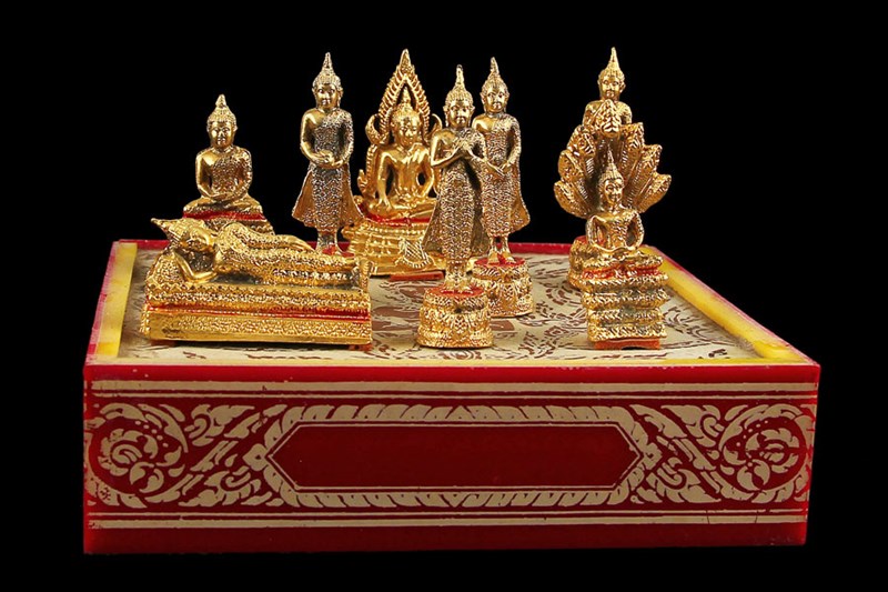 พระบูชาชุดประจำวันเกิดปางต่างๆ เนื้อโลหะกะไหล่ทอง จำนวน 8 องค์