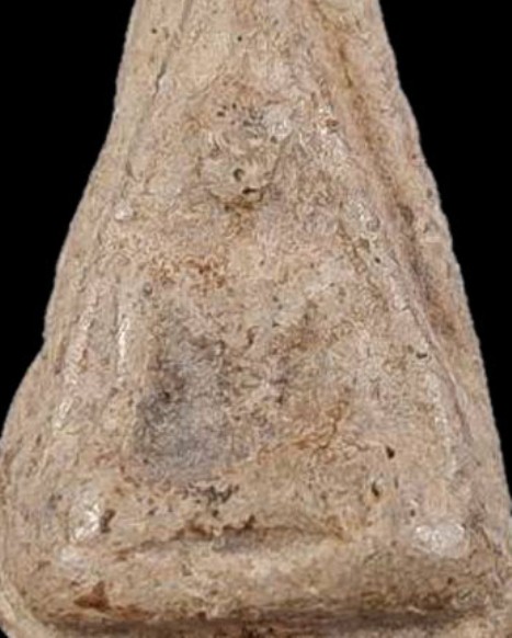 พระนางกรุเขาพระศรี เนื้อดิน จ.สุโขทัย สภาพดี ดูง่าย มาพร้อมบัตรรับรองความแท้