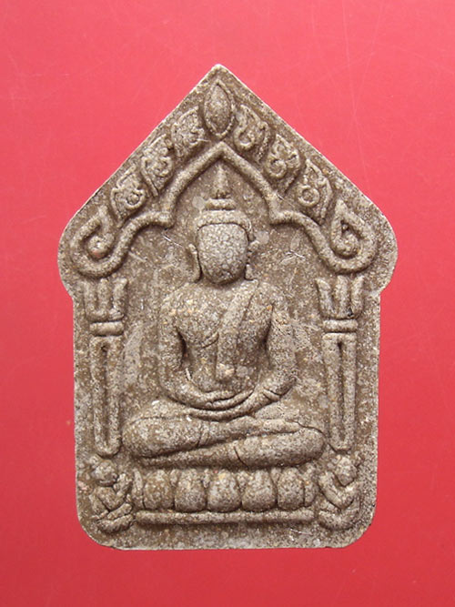 พระขุนแผนพรายมหาเศรษฐี ๘๙ พิมพ์ใหญ่เนื้อว่านไพรดำหลังฝังพลอย หลวงพ่อสิน วัดละหารใหญ่ ครับ