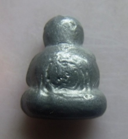 **วัดใจ**พระปิดตามหาลาภ เนื้อชินตะกั่ว หลังยันต์ หลวงพ่อคล้อย วัดภูเขาทอง รุ่นแรก ปี ๒๕๓๒**