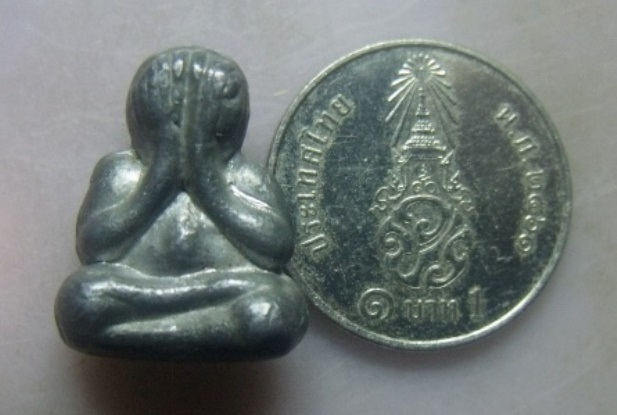 **วัดใจ**พระปิดตามหาลาภ เนื้อชินตะกั่ว หลังยันต์ หลวงพ่อคล้อย วัดภูเขาทอง รุ่นแรก ปี ๒๕๓๒**