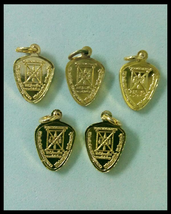 (5 เหรียญ) เหรียญเศรษฐี เงินไม่ขาดบ้าน กะหลั่ยทอง หลวงพ่อฤาษีลิงดำ หลังยันต์ ตอกโค๊ททุกองค์