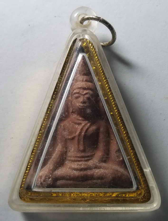 30 บาท หลวงพ่อโต วัดบางพลี จังหวัดสมุทรปราการ  ด้านหลังฝัง รักทองที่ได้ จากองค์หลวงพ่อโต   BOXP18