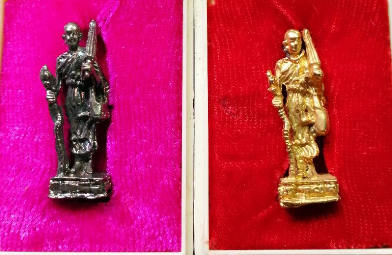 พระสีวลีมหาลาภหลวงปู่สิมสวยๆพร้อมกล่องครับ