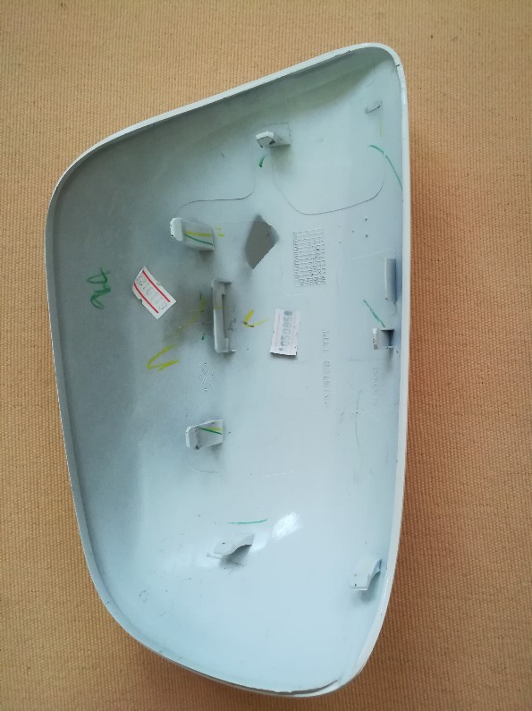 **เคาะเดียว***ฝาครอบกระจกมองข้างสีขาว New Vios 2012 ถอดออกตั้งแต่รถออกจากศูนย์