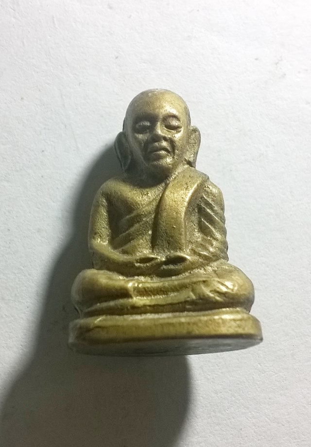 รูปหล่ออุดกริ่งหลวงพ่อเงิน บางคลาน พระเครื่อง เมืองพิจิตร พิมพ์ปี 15 เนื้อทองเหลือง ปี 2536