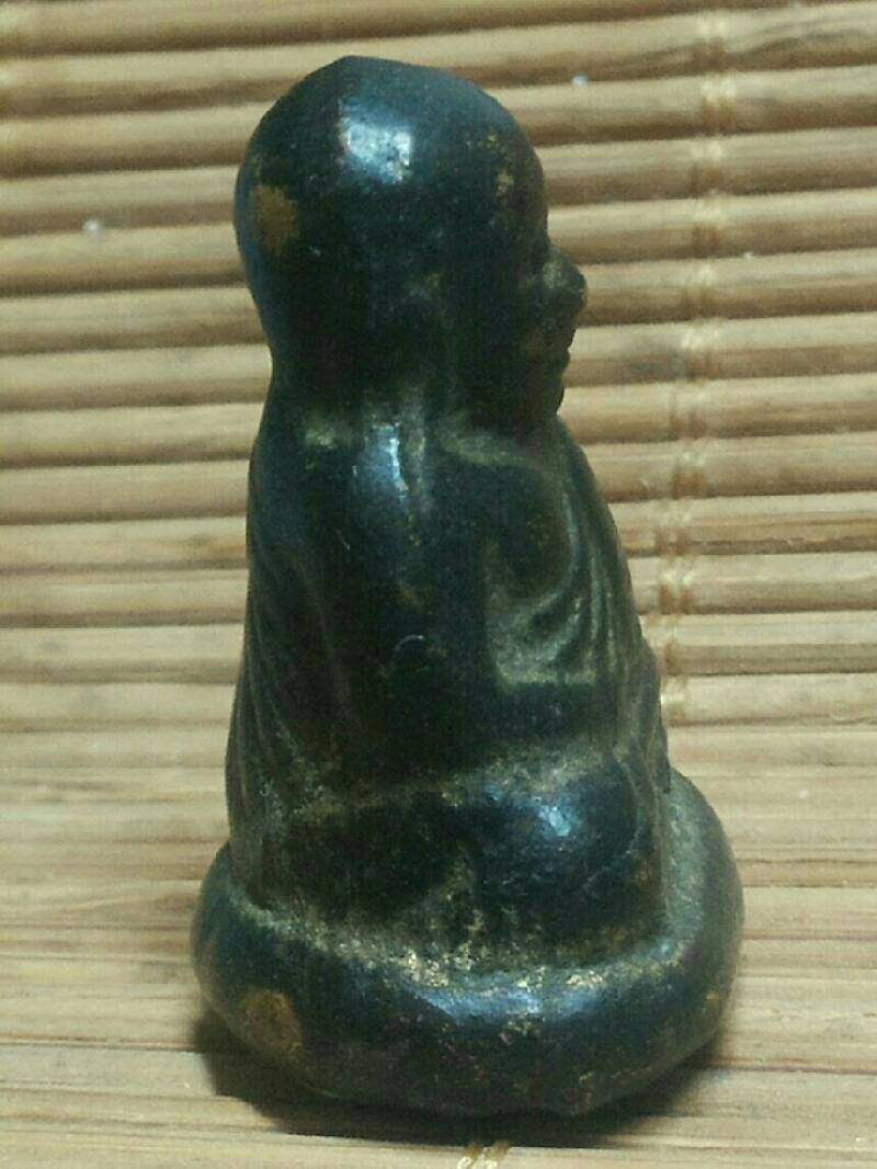 รูปหล่อหลวงพ่อเงินบางคลาน พิมพ์เศียรโต รุ่นปืนแตก