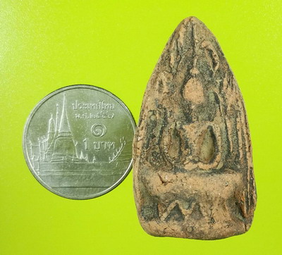 พระซุ้มทอง กรุเจดีย์กลางทุ่ง จ.อยุธยา   