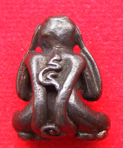   พระปิดตา เนื้อโลหะ ไม่ทราบเกจิ บรรบายตามภาพ