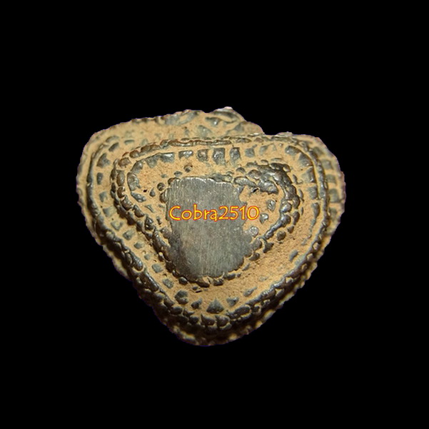 รูปหล่อโบราณ ลป.ทวด วัดช้างไห้ "อาจารย์แดง วัดไร่" จ.ปัตตานี เนื้อนวโลหะมหาชนวน (กรรมการ) ปี 56 (2)