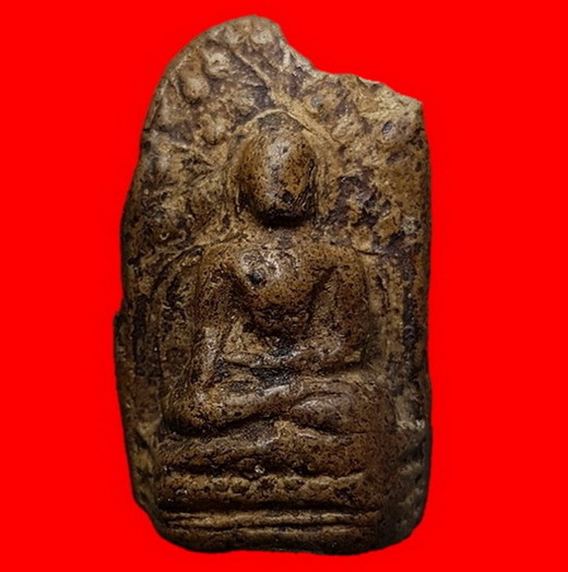 พระคงเขียวคราบเหลืองกรุเก่าเร้าใจร้กเก่าเดิมๆ พระสวยคมชัดสุดคลาสสิค บิ่นเดิมจากกรุตามภาพ