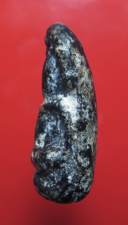 พระกรุเนื้อดิน นาคปรก กรุนาดูน พิมพ์เล็ก (เนื้อไพรดำ)