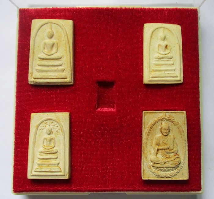 พระชุดวัดระฆัง 118 ปี (ไม่มีพระคะแนน) พร้อมกล่องเดิม