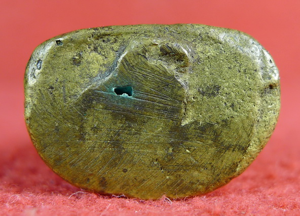 รูปหล่อหลวงพ่อเงินรุ่นปืนแตก พิมพ์เศียรกลม ปี2528