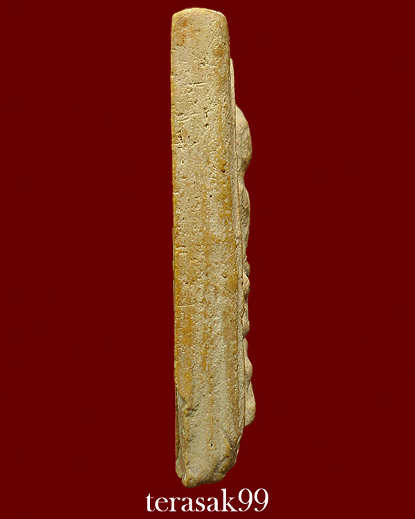 สมเด็จหลวงพ่อกวย วัดโฆสิตาราม ถอดพิมพ์พระครูลมูล เนื้อผงน้ำมันผสมว่านสบู่เลือด ราคาเบาๆ