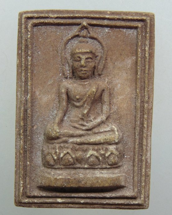 ๒๐ พระพุทธเนื้อผง