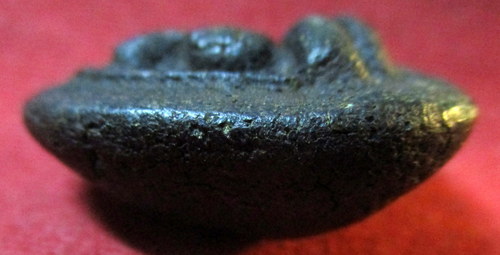  พระปิดตา อาจารย์เปิง วัดชินวราราม ปทุมธานี (พิมพ์นิยม ขวาทับซ้าย)