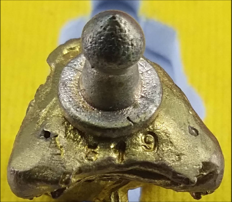 หลวงปู่ทวด พิมพ์ยอดธง รุ่นพึ่งบุญบารมี พ่อท่านเขียว วัดห้วยเงาะ ปี 54 เลข 619