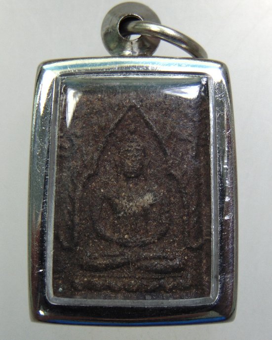 ๒๐ พระพุทธเนื้อผงหลังยันต์