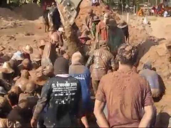 แบ่งปันพระแท้พระนาดูนกรุปี22พระแผงตัดหายากนาคปรกหูตาจมูกปากครบพิเศษเนื้อสวยเก่าถึงยุค