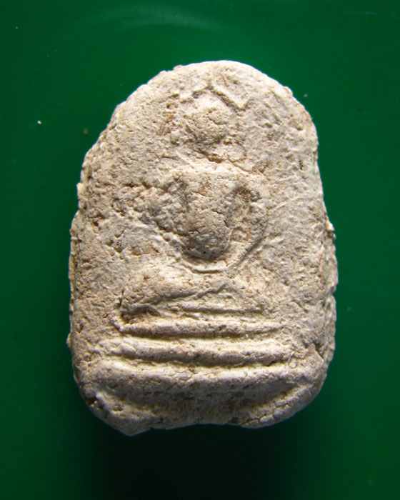 พระกรุวัดใหม่ปากบาง อยุธยา พิมพ์สมเด็จเล็บมือฐานสามชั้น