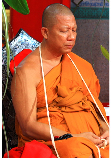 เหรียญแก้วหนุนดวง เนื้อปรอทป่าผสมเงินรุ่นแรก (หนุนชะตาเป็นที่สุด)หลวงพ่อเณร วัดทุ่งเศรษฐี