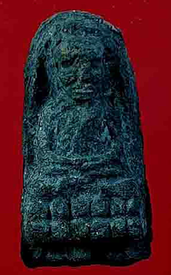 เสกนาน3ปีพิธีใหญ่ๆ ปาฏิหาริย์หลวงพ่อทวด วัดห้วยมงคล รุ่นลายเซ็นต์ ปี49 เนื้อดำฝังข้าวสารหิน พิมพ์พระ