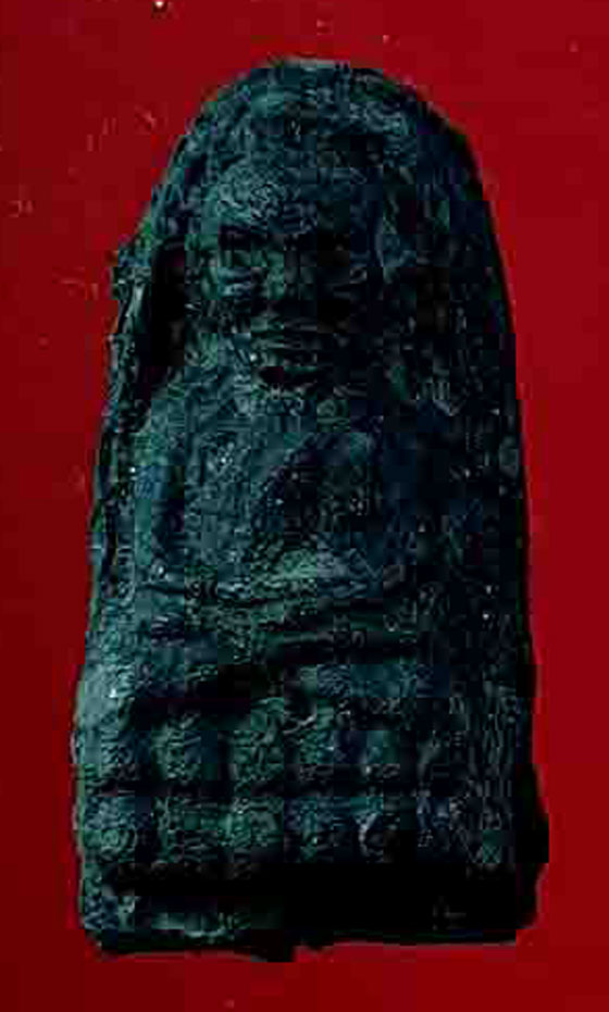 เสกนาน3ปีพิธีใหญ่ๆ ปาฏิหาริย์หลวงพ่อทวด วัดห้วยมงคล รุ่นลายเซ็นต์ ปี49 เนื้อดำฝังหัวใจราหู พิมพ์พระร