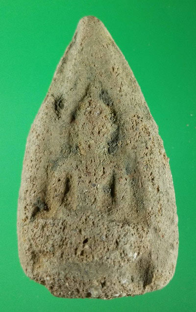 พระซุ้มทอง กรุเจดีย์กลางทุ่ง จ.อยุธยา