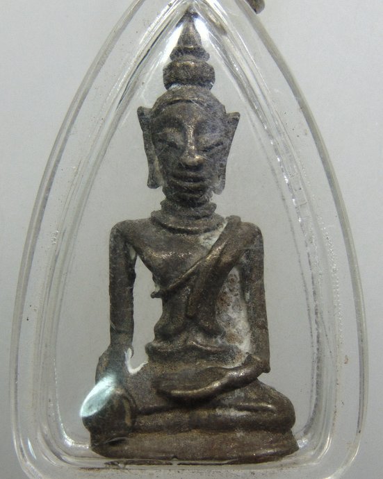 ๒๐ รูปหล่อพระพุทธ