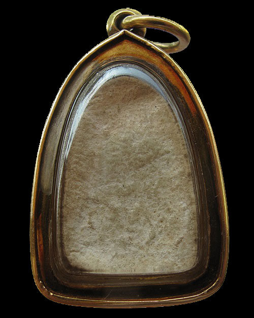 พระกรุ วัดเงินคลองเตย กทม พิมพ์เล็บมือสมาธิฐานสามชั้น เลี่ยมทอง