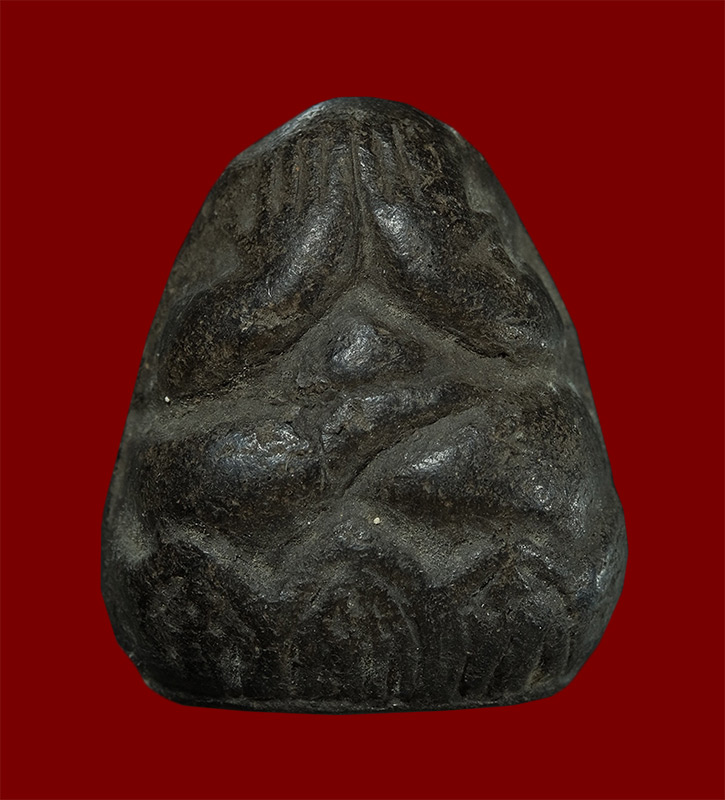 พระปิดตาฐานบัว เนื้อดินเผา วัดขวิด(วัดแสง) จ. นนทบุรี สร้างโ ดยพระอธิการรอด วัดขวิด ค่ะ