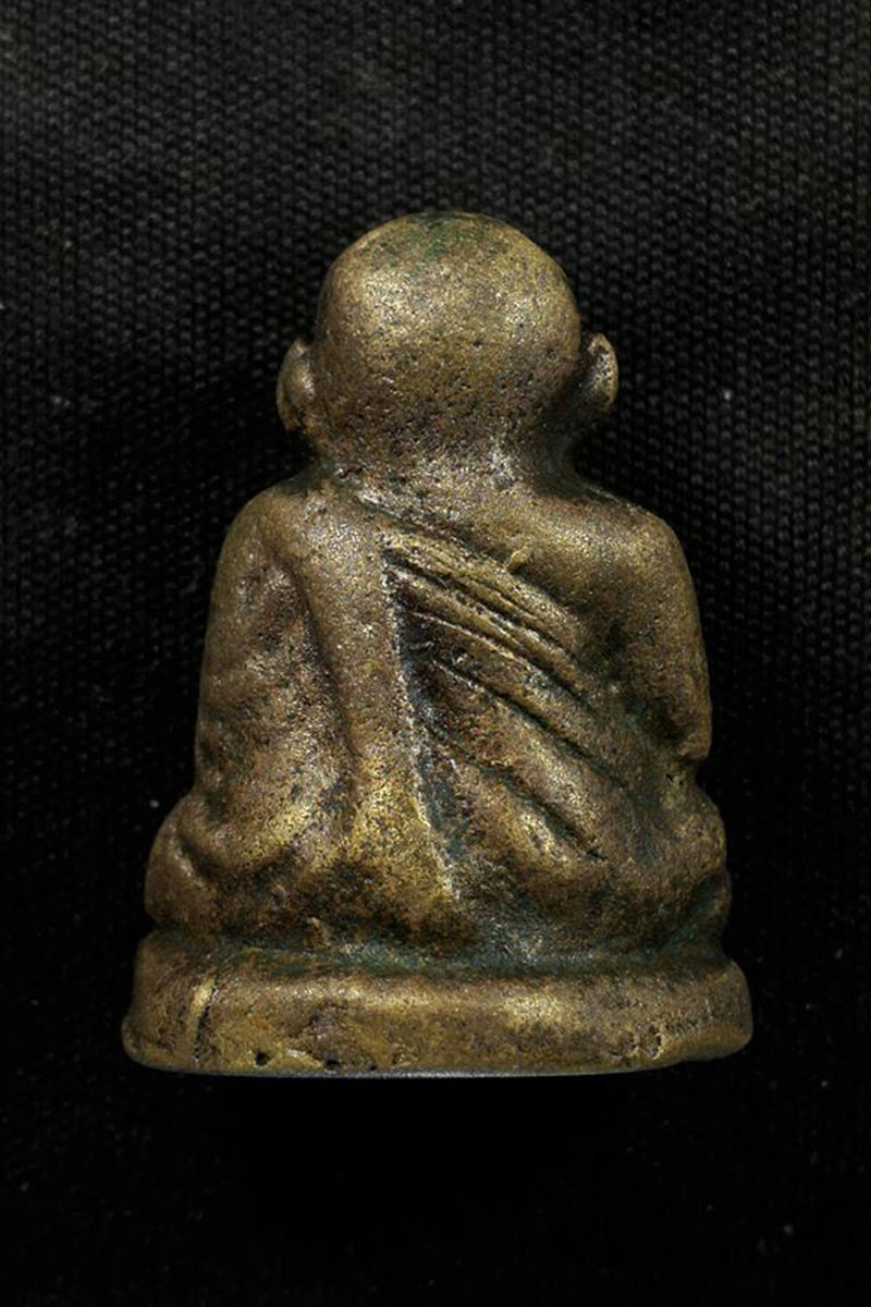 หลวงพ่อเงินห้วยเขน พิมพ์ใหญ่