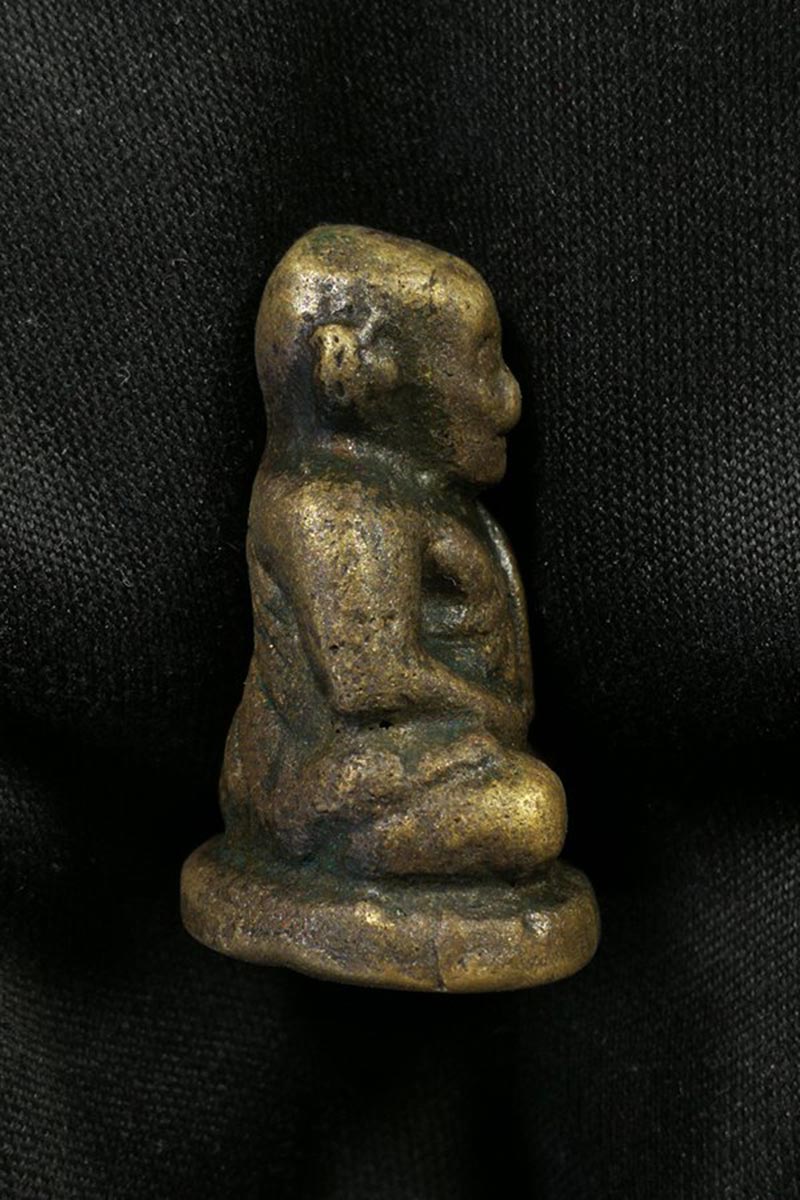 หลวงพ่อเงินห้วยเขน พิมพ์ใหญ่