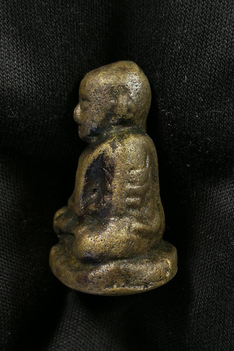 หลวงพ่อเงินห้วยเขน พิมพ์ใหญ่